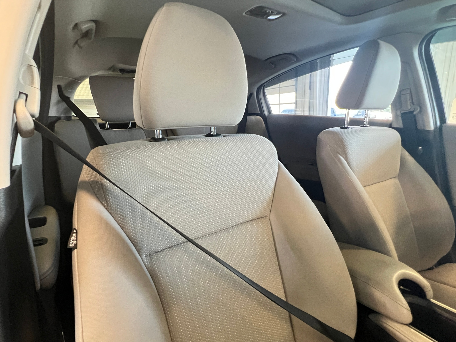 Thumbnail: 2016 Honda HR-V - 2