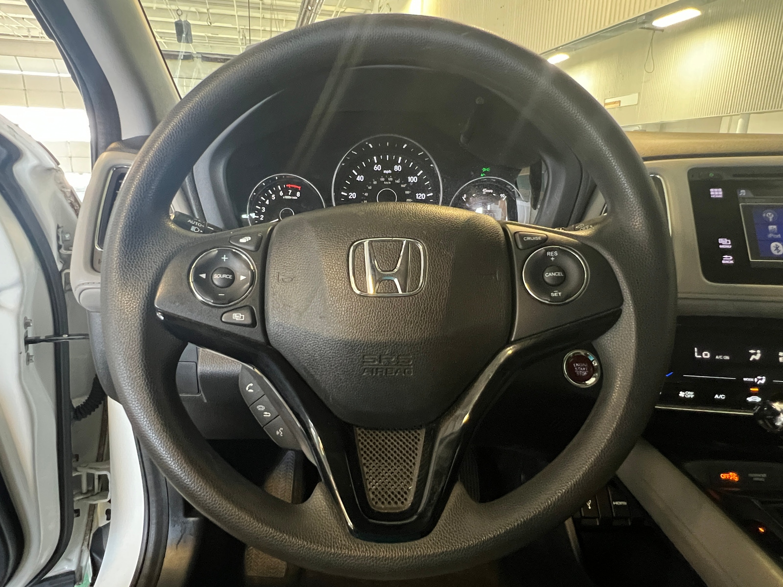 Thumbnail: 2016 Honda HR-V - 5