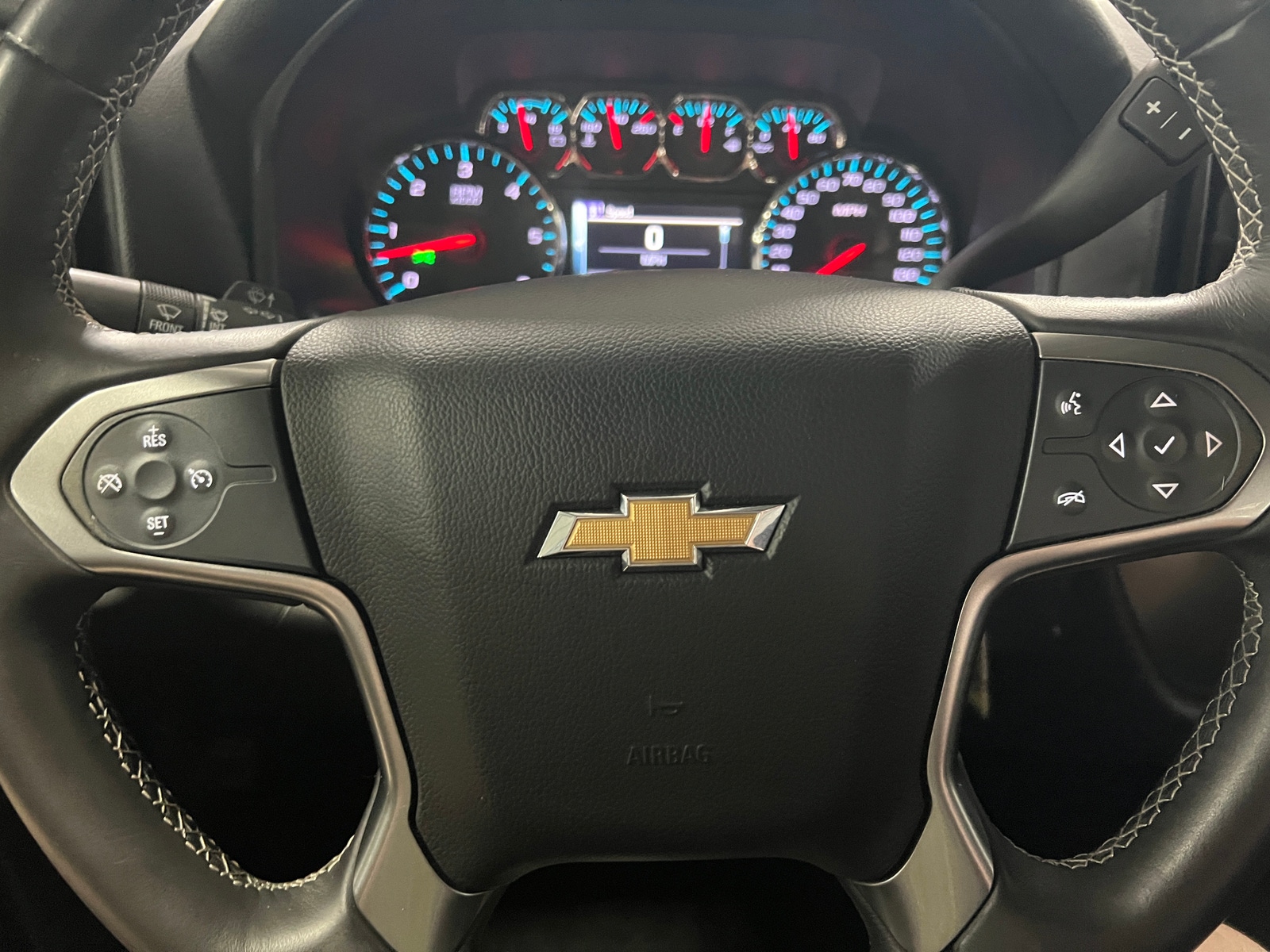 Thumbnail: 2015 Chevrolet Silverado 1500 - 5