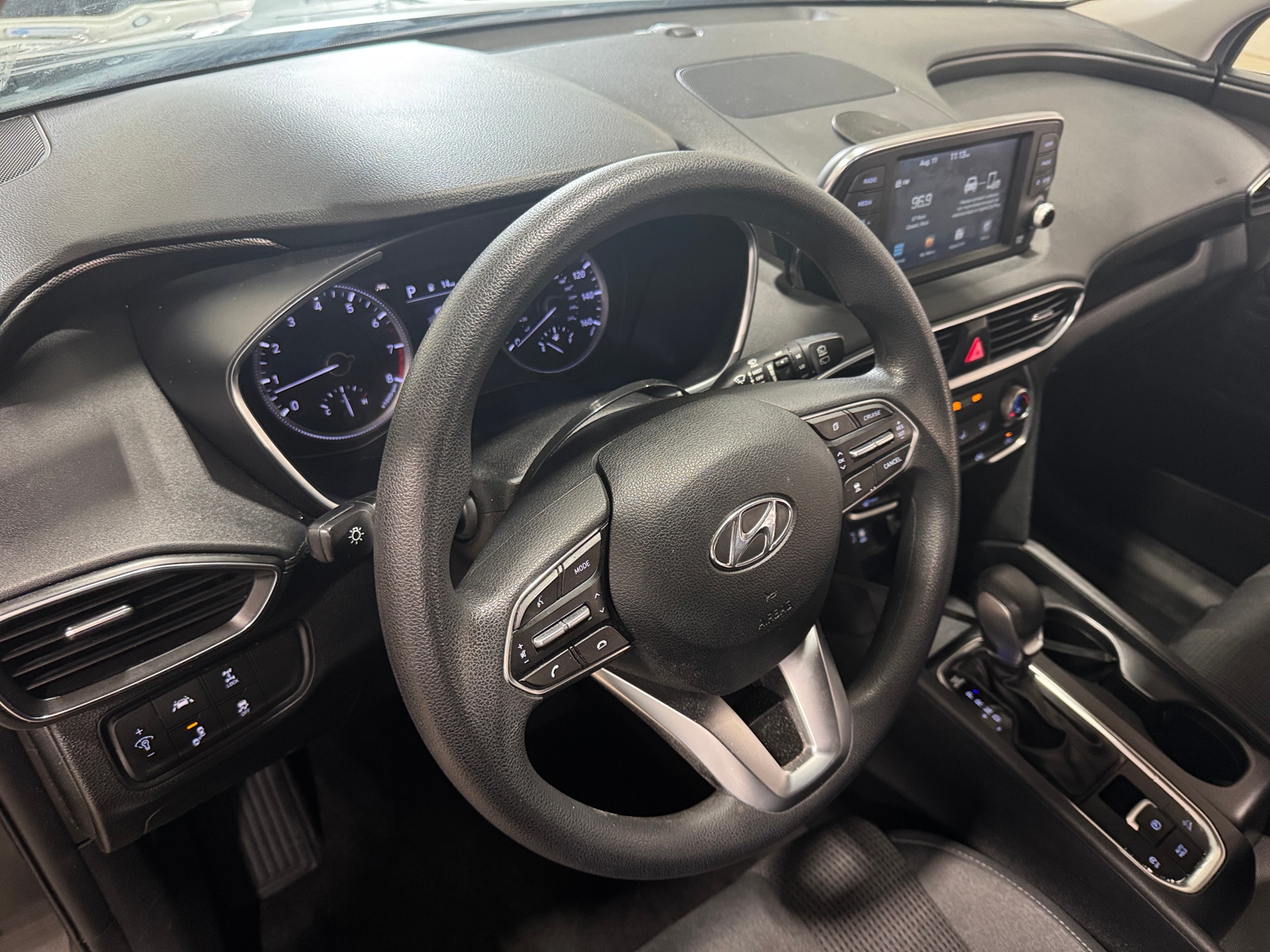 Thumbnail: 2019 Hyundai Santa Fe - 3