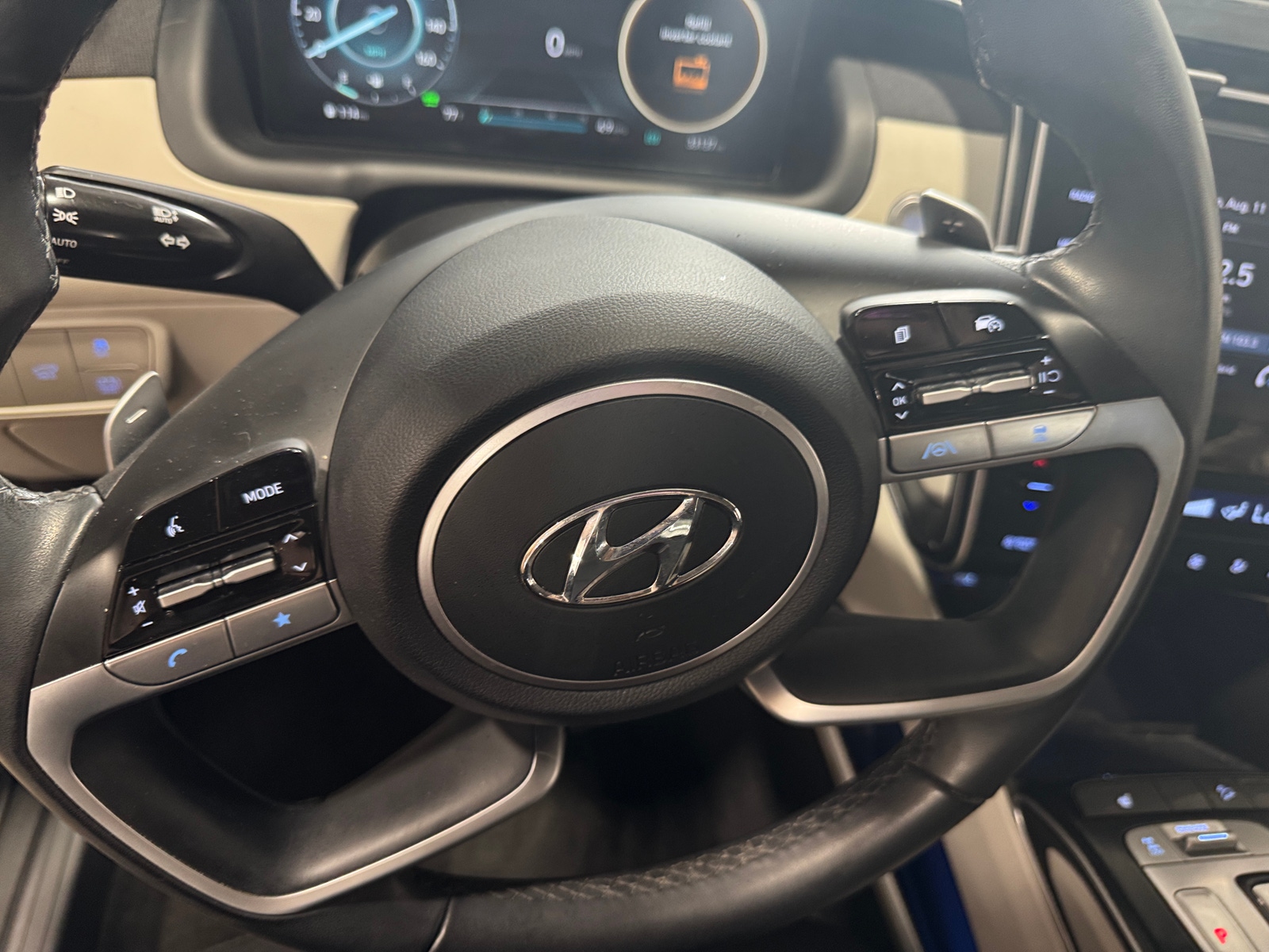Thumbnail: 2022 Hyundai Tucson - 5