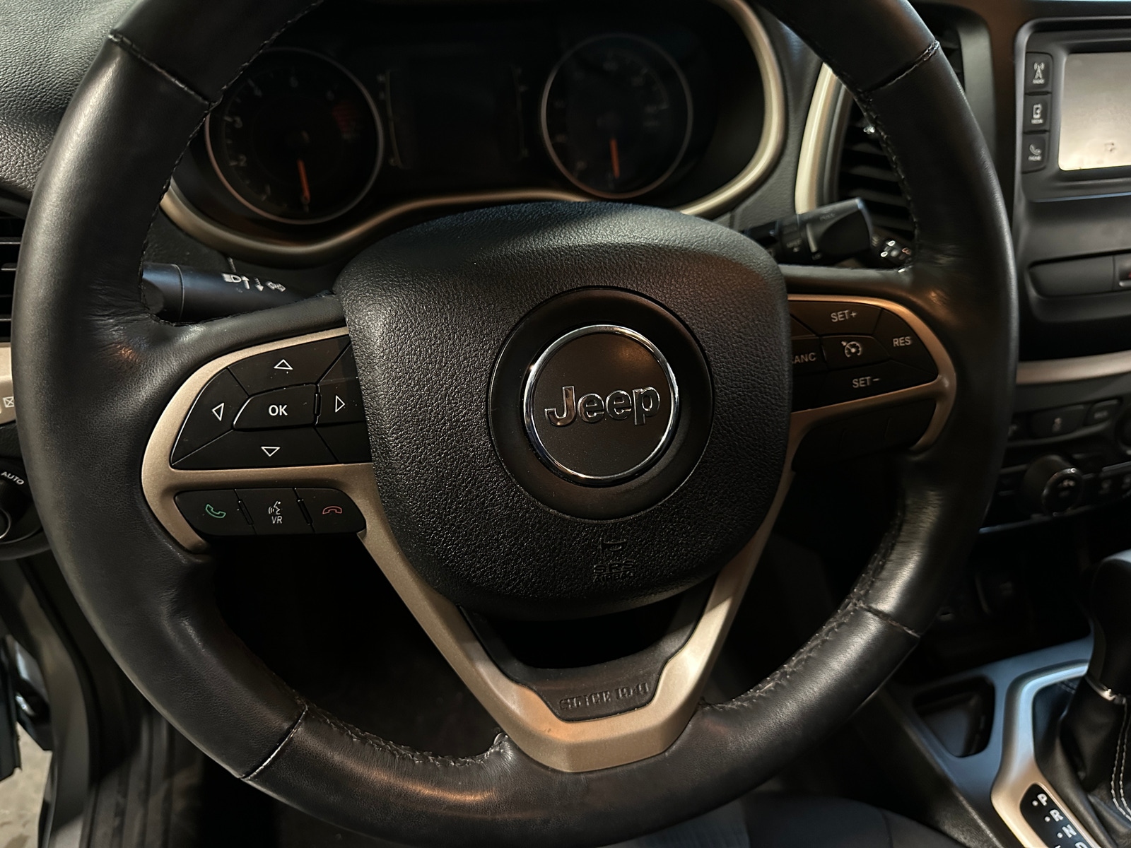 Thumbnail: 2016 Jeep Cherokee - 5