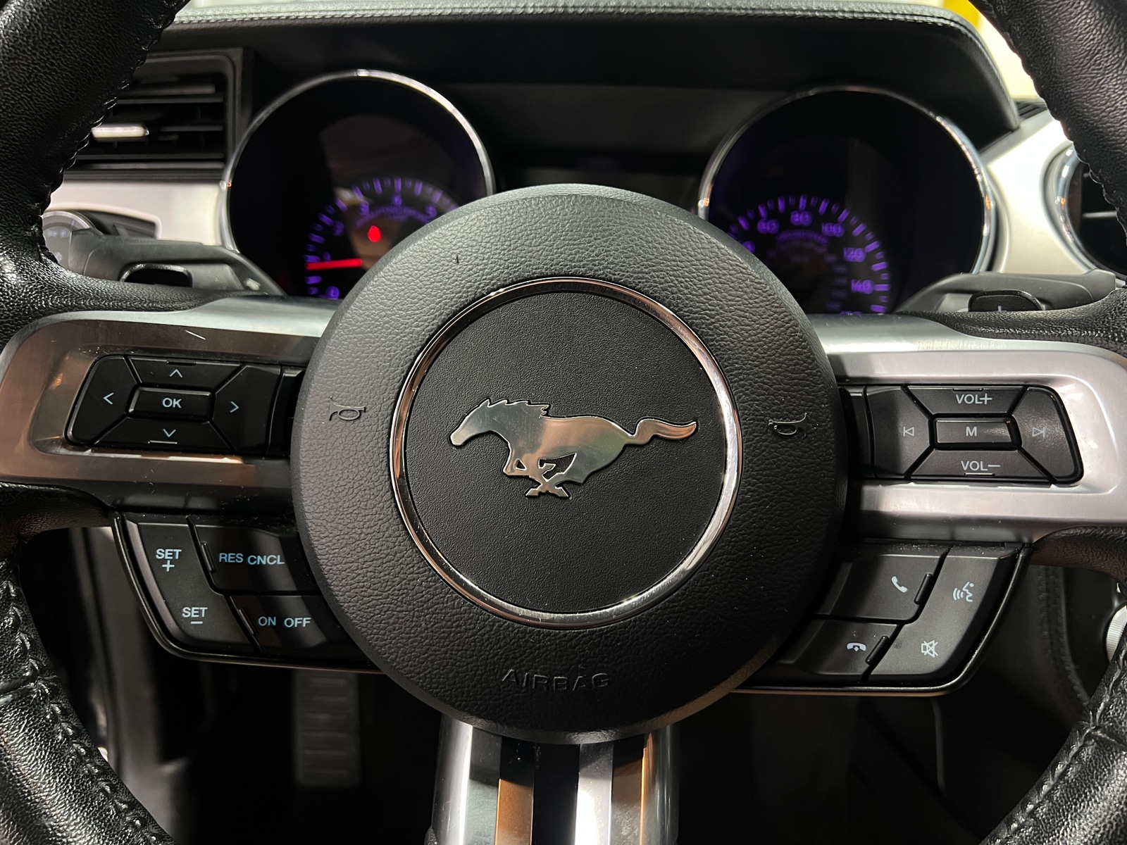 Thumbnail: 2017 Ford Mustang - 4