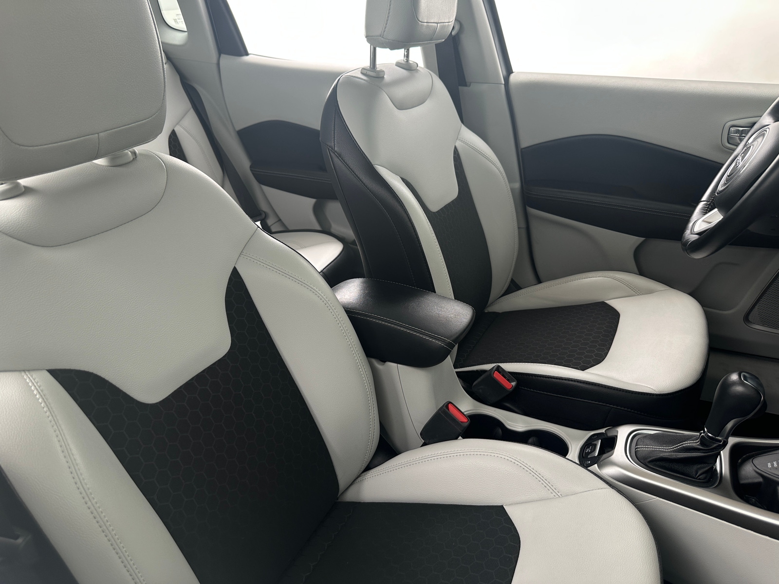 Thumbnail: 2021 Jeep Compass - 2