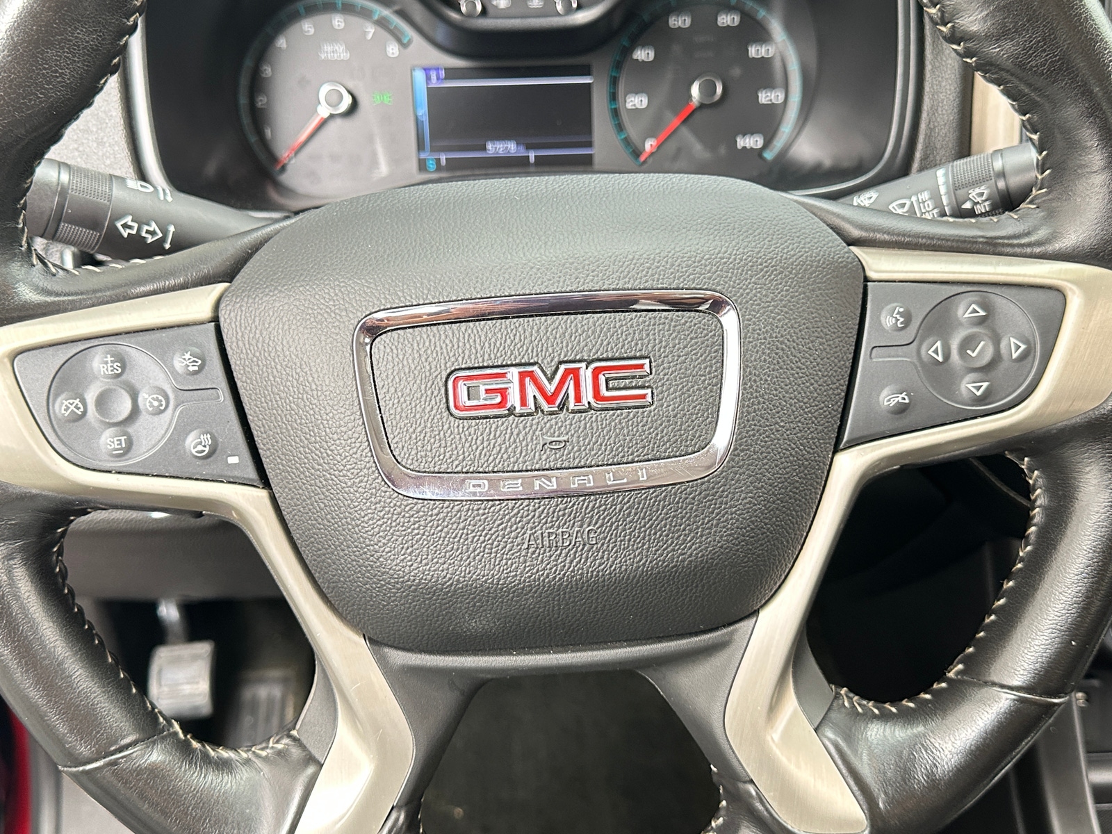 Thumbnail: 2018 GMC Canyon - 4