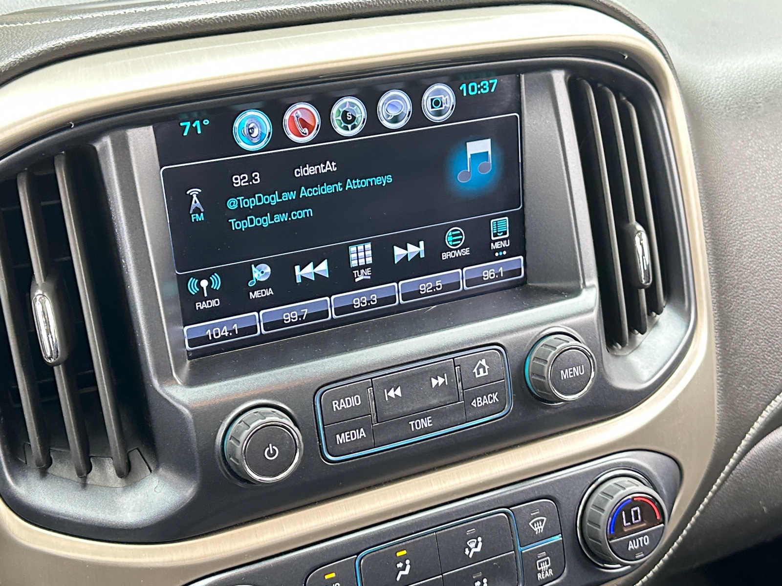 Thumbnail: 2018 GMC Canyon - 3