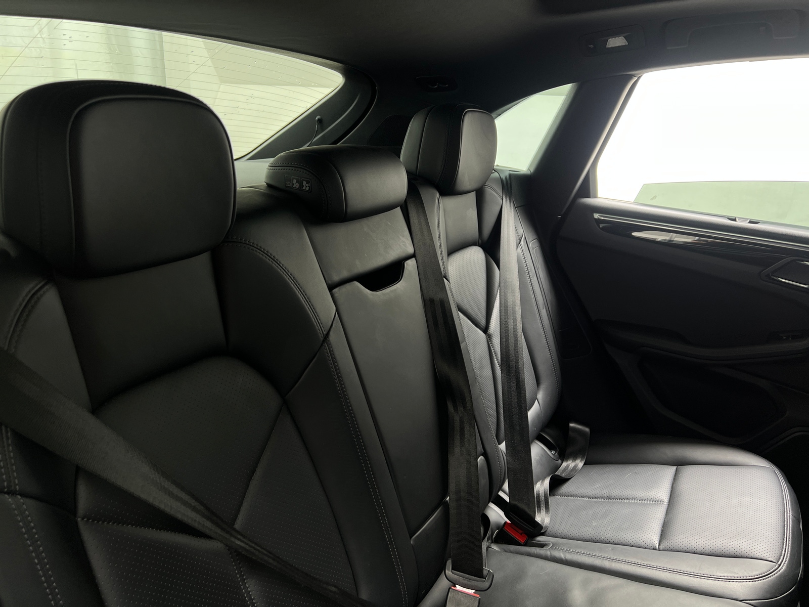 Thumbnail: 2020 Porsche Macan - 5
