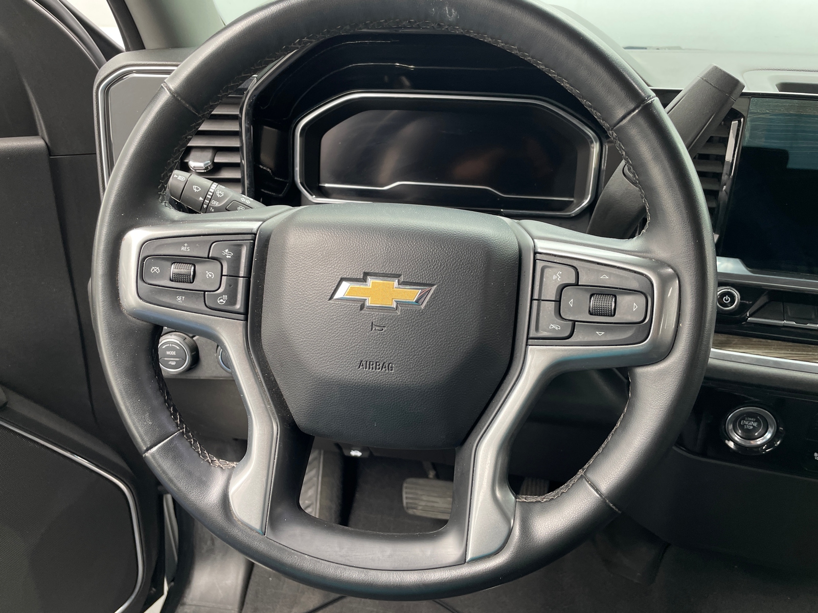Thumbnail: 2024 Chevrolet Silverado 1500 - 5