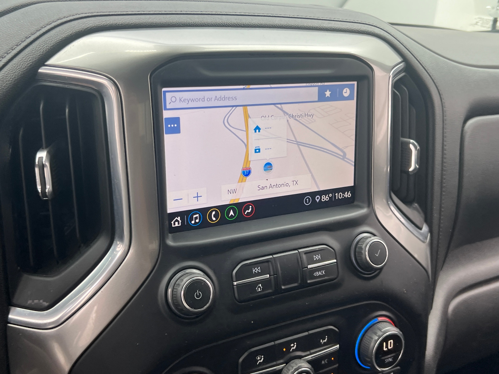 Thumbnail: 2020 Chevrolet Silverado 1500 - 3