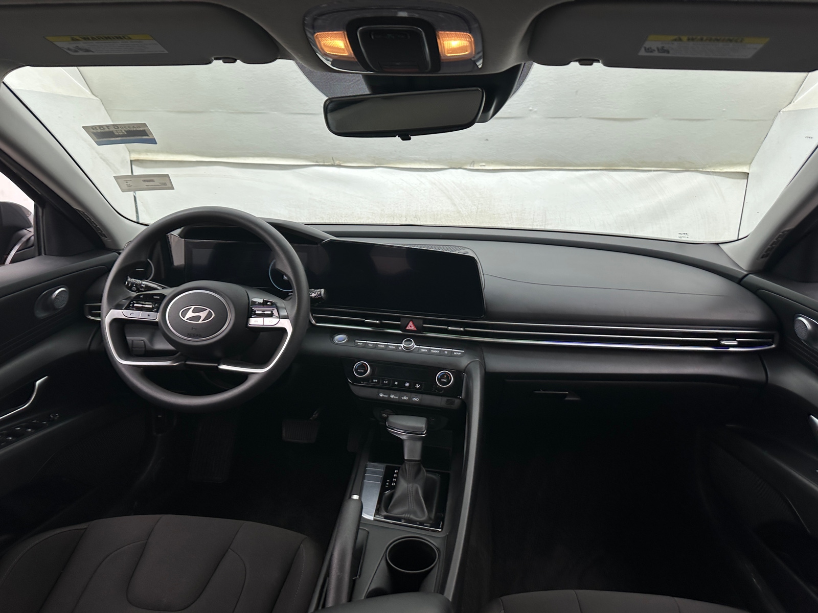 Thumbnail: 2024 Hyundai Elantra - 3