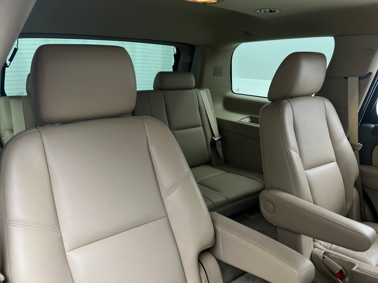 Thumbnail: 2014 Chevrolet Tahoe - 5