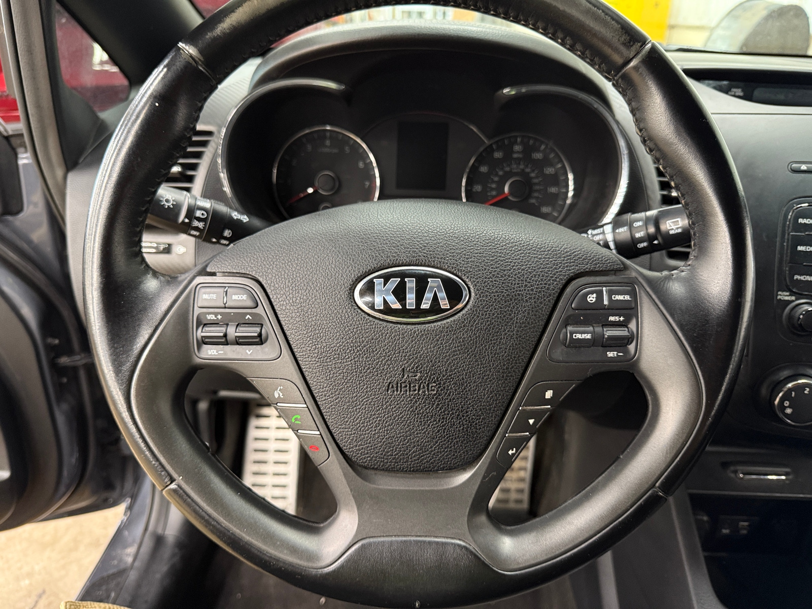 Thumbnail: 2016 Kia Forte - 5