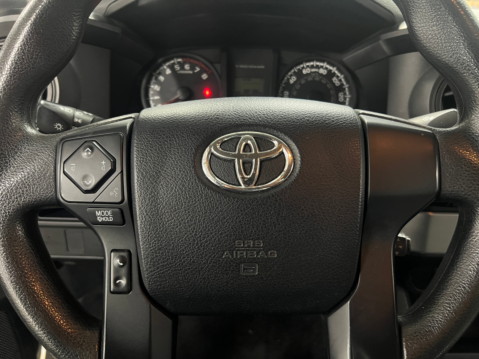 Thumbnail: 2016 Toyota Tacoma - 5