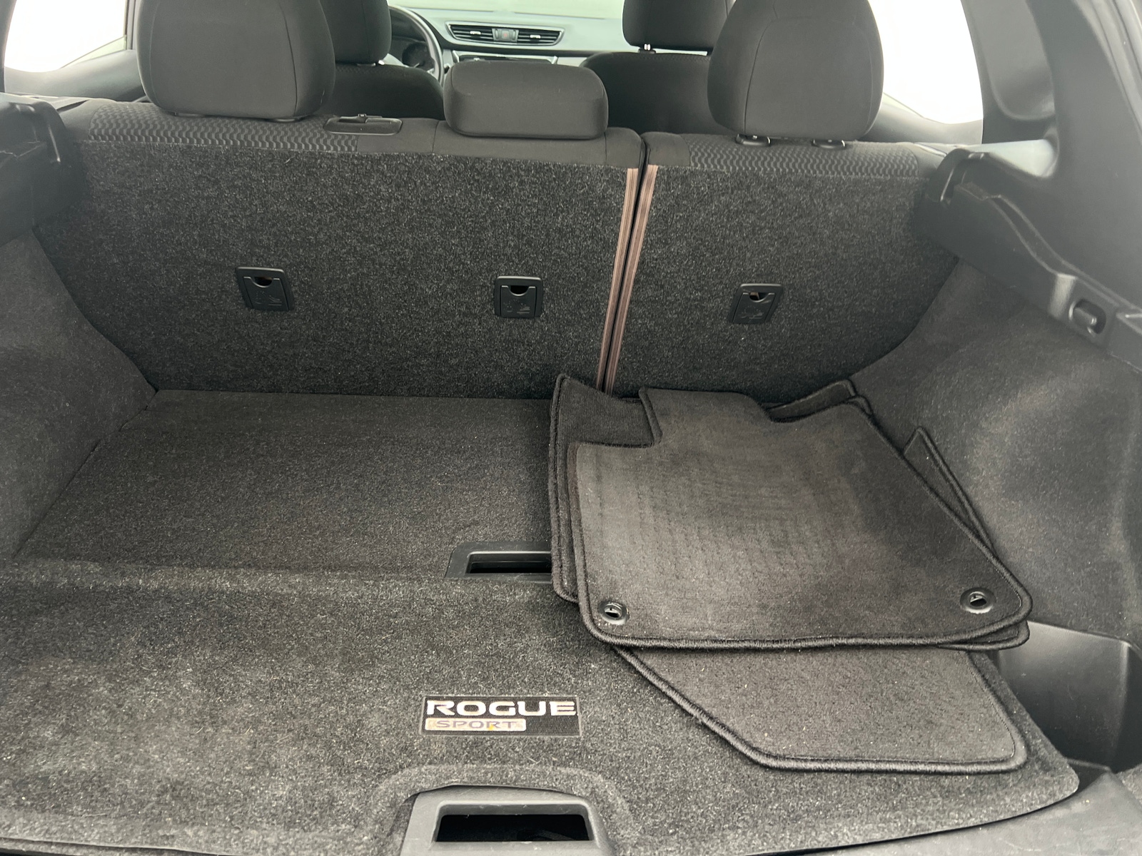 Thumbnail: 2019 Nissan Rogue Sport - 7