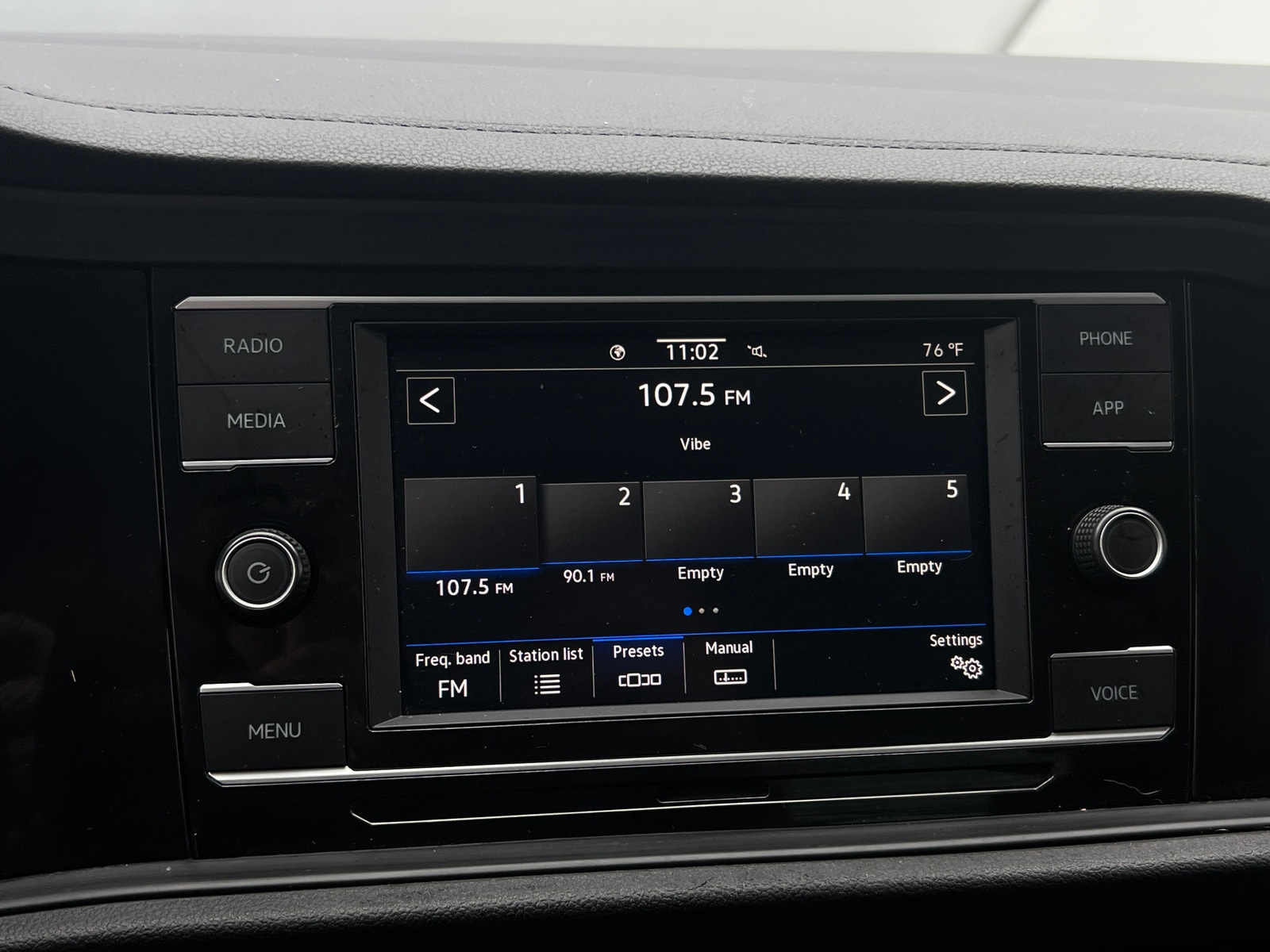 Thumbnail: 2021 Volkswagen Jetta - 4