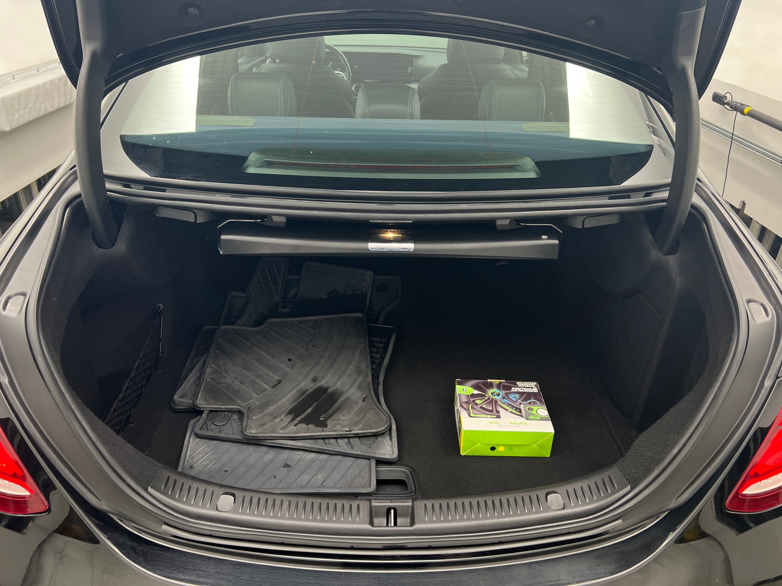 Thumbnail: 2019 Mercedes-Benz E-Class - 6