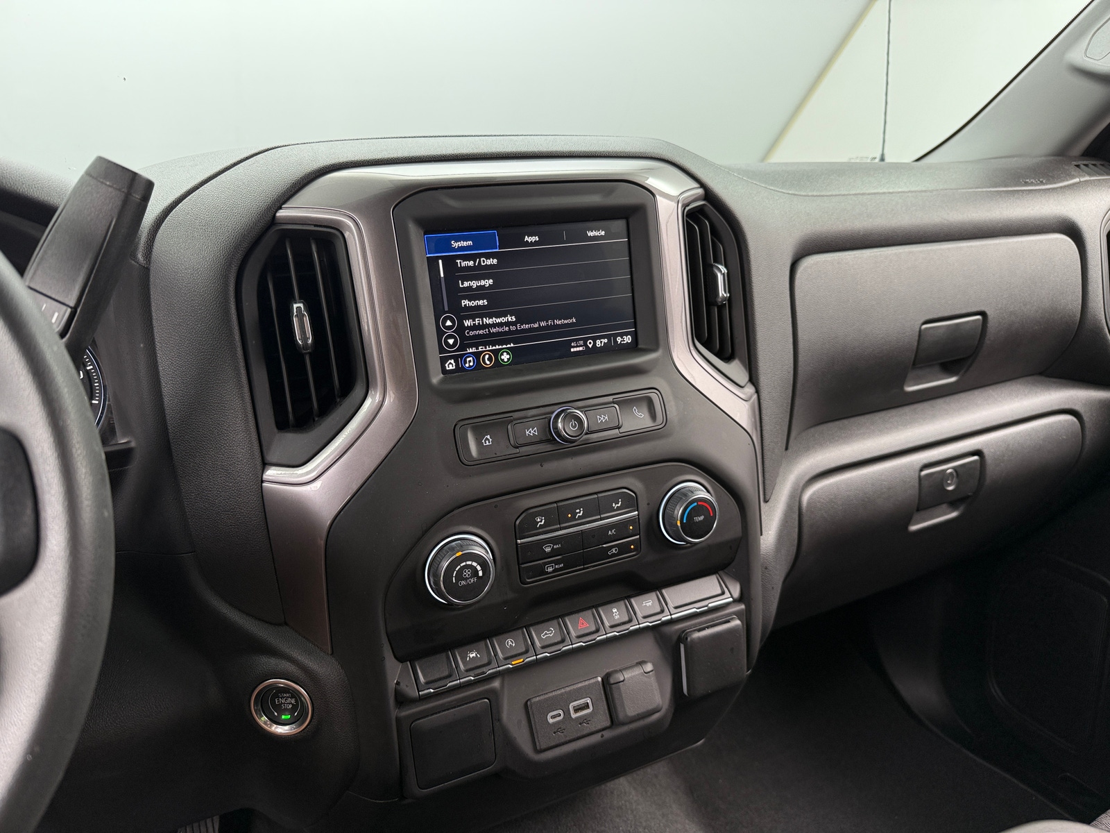 Thumbnail: 2024 Chevrolet Silverado 1500 - 4