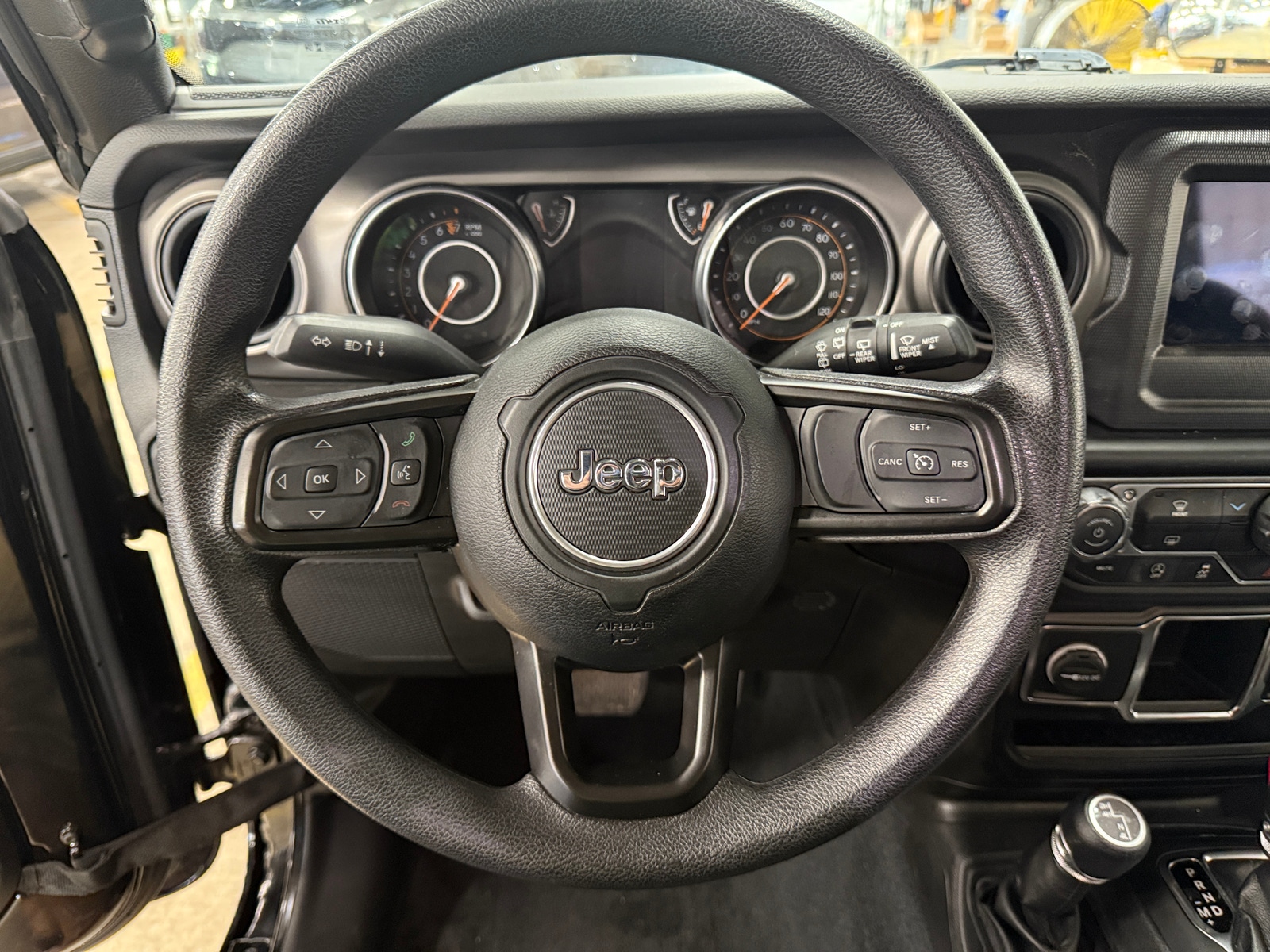 Thumbnail: 2022 Jeep Wrangler - 5