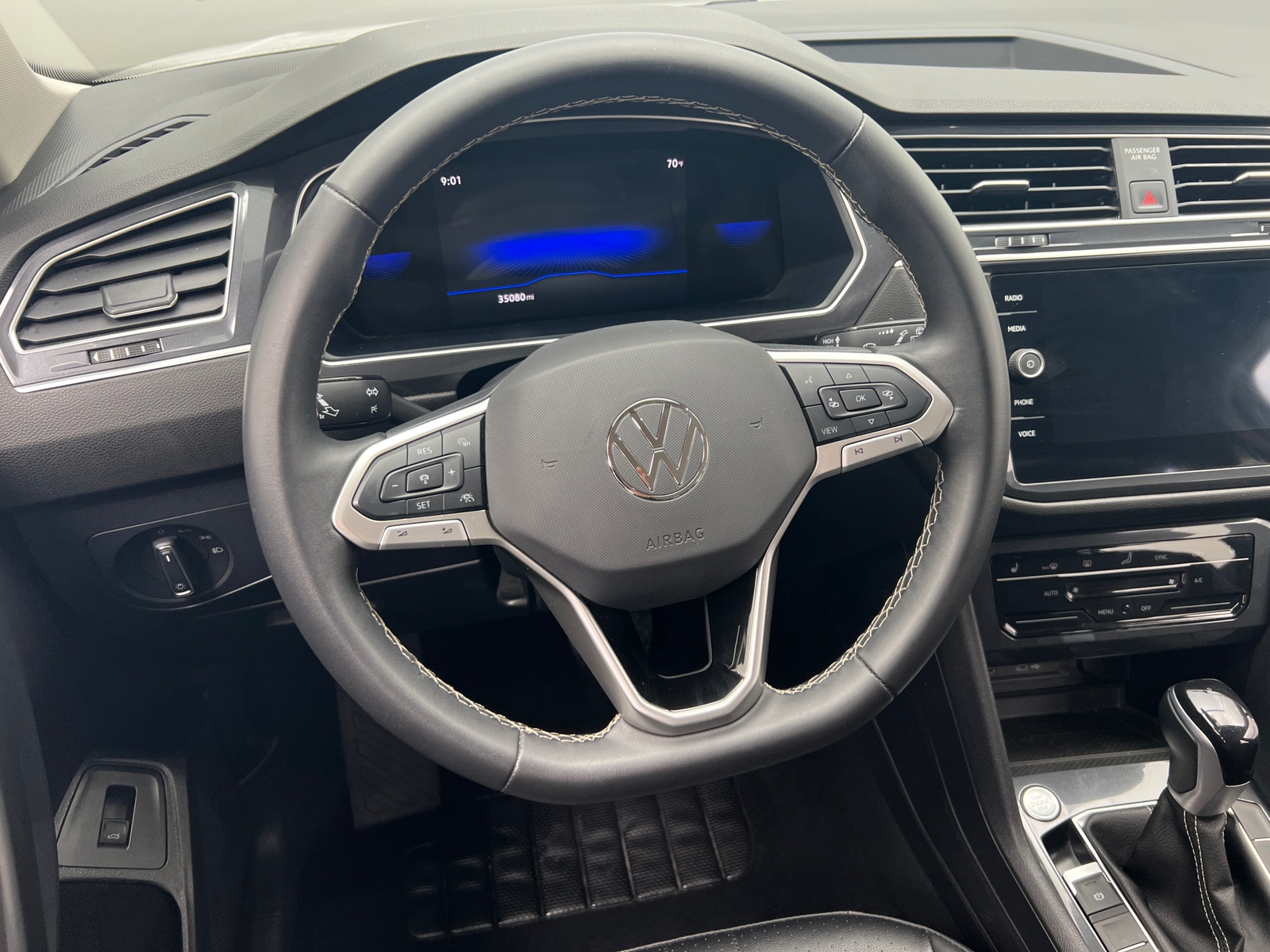 Thumbnail: 2024 Volkswagen Tiguan - 4
