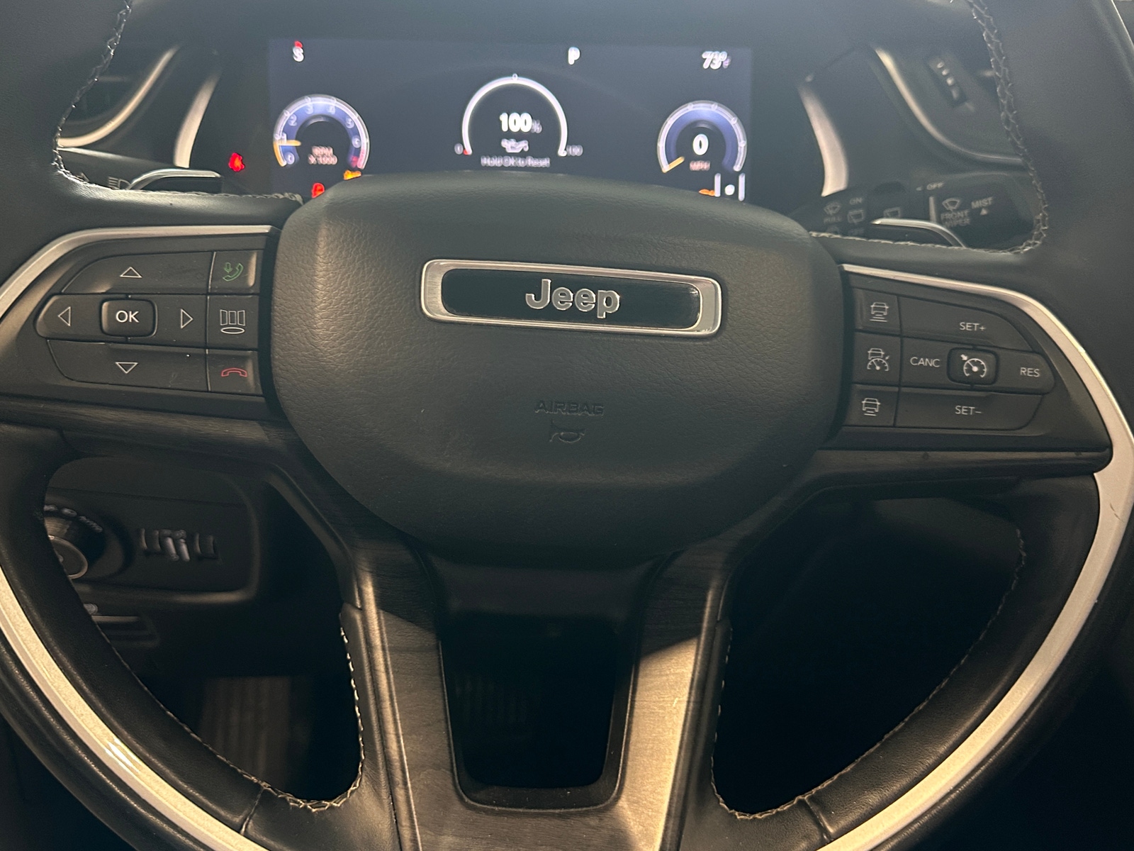 Thumbnail: 2021 Jeep Grand Cherokee L - 4