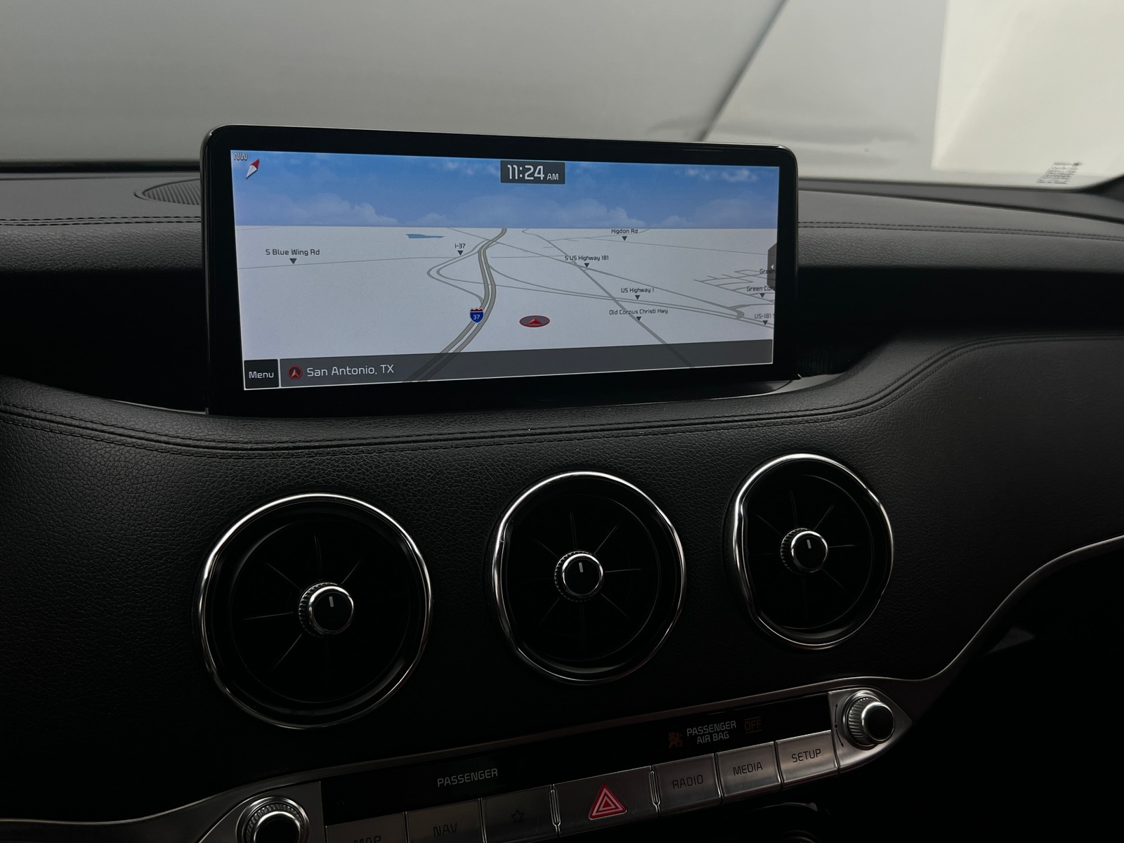 Thumbnail: 2022 Kia Stinger - 4