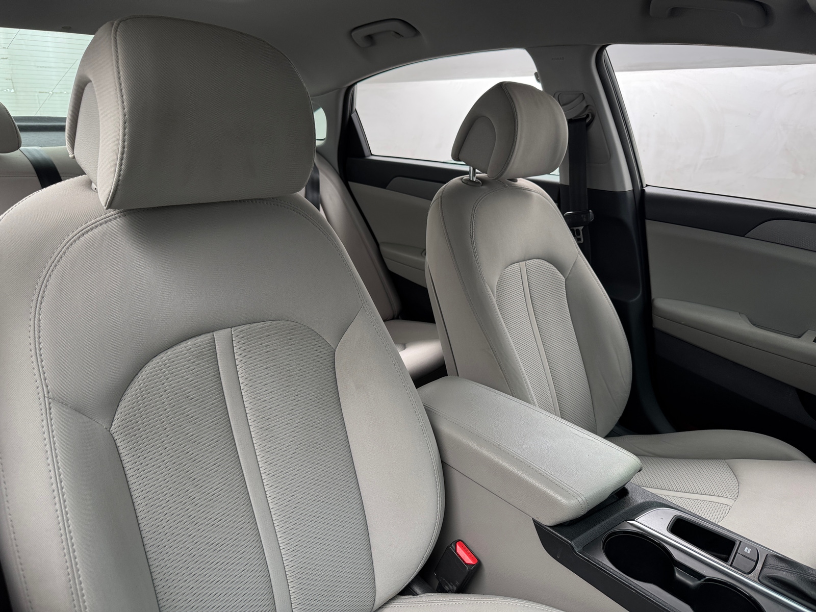 Thumbnail: 2015 Hyundai Sonata - 2