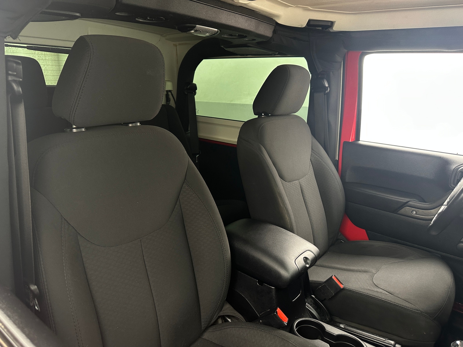 Thumbnail: 2016 Jeep Wrangler - 2