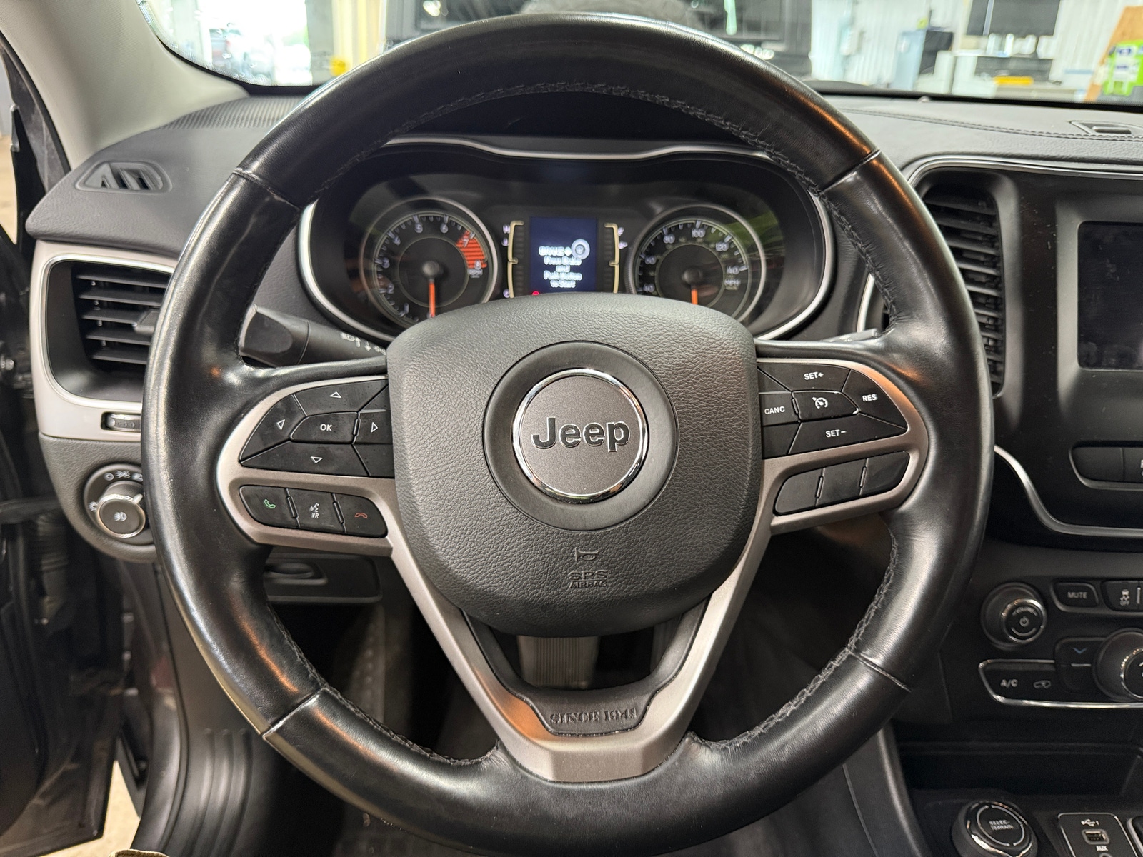 Thumbnail: 2021 Jeep Cherokee - 4