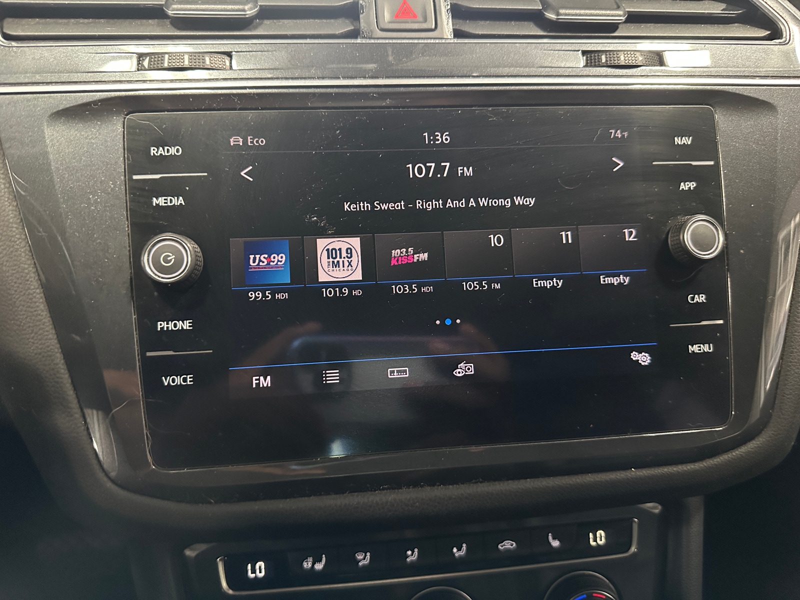 Thumbnail: 2019 Volkswagen Tiguan - 3