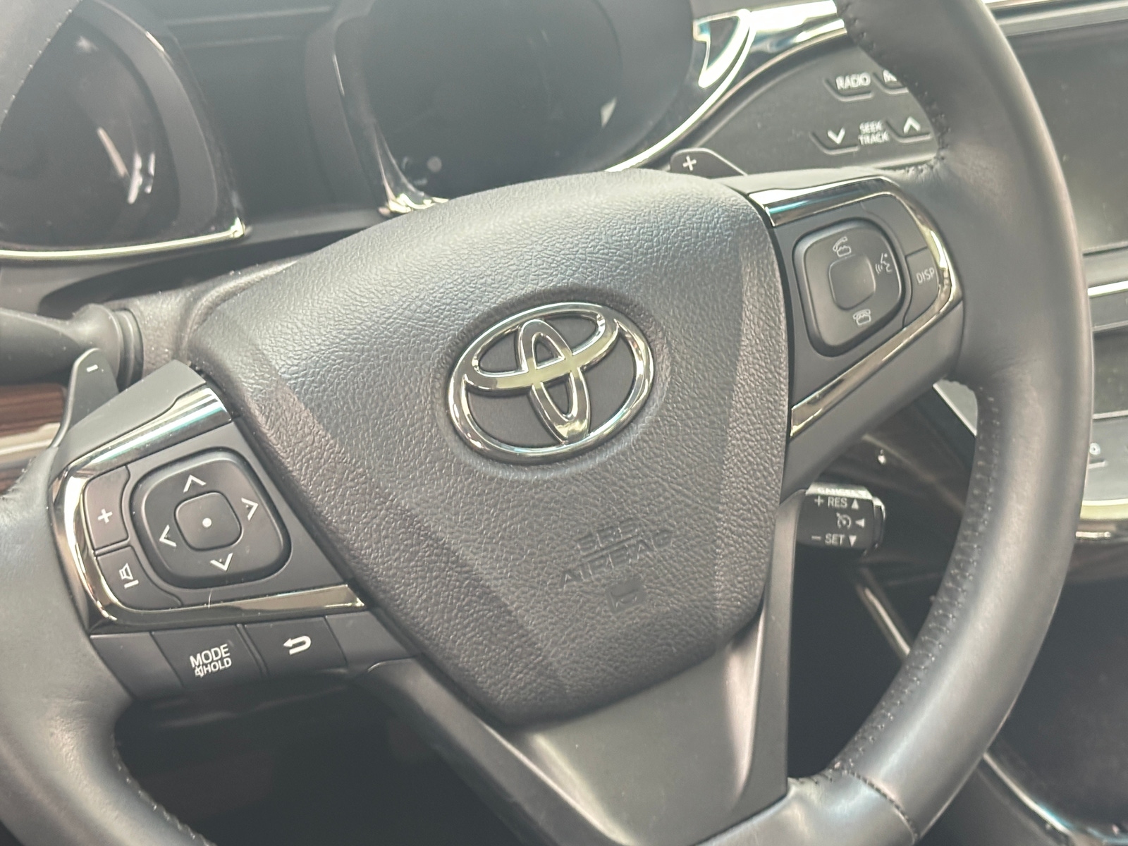 Thumbnail: 2014 Toyota Avalon - 4