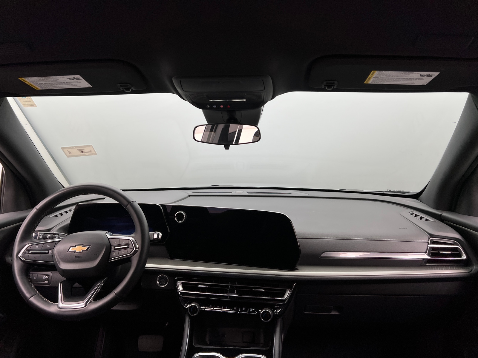 Thumbnail: 2025 Chevrolet Traverse - 3
