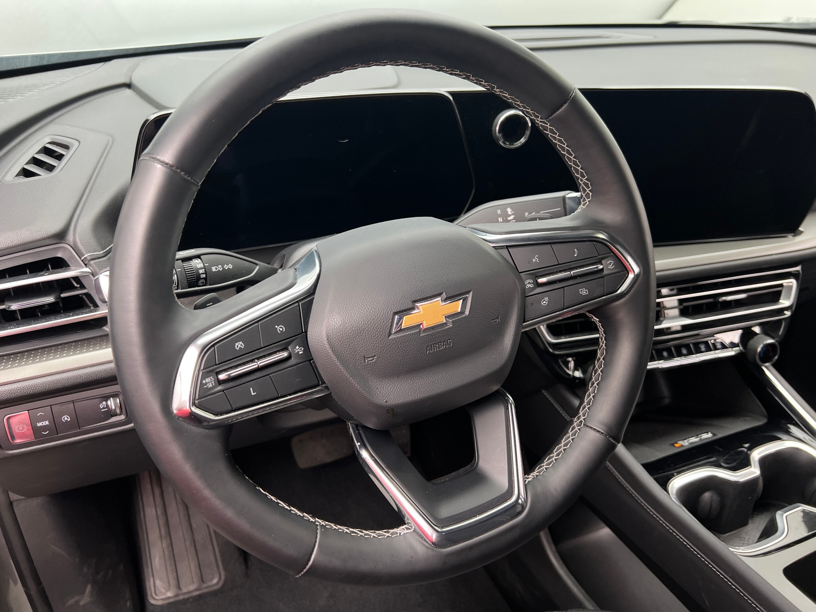 Thumbnail: 2025 Chevrolet Traverse - 5