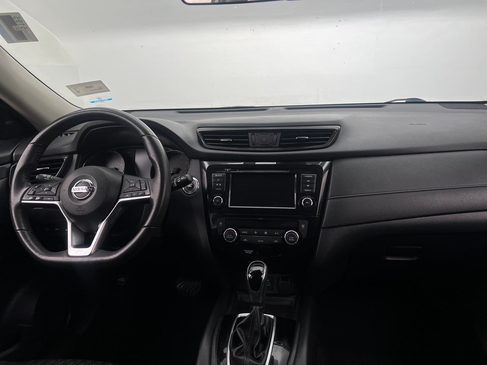 Thumbnail: 2020 Nissan Rogue - 3