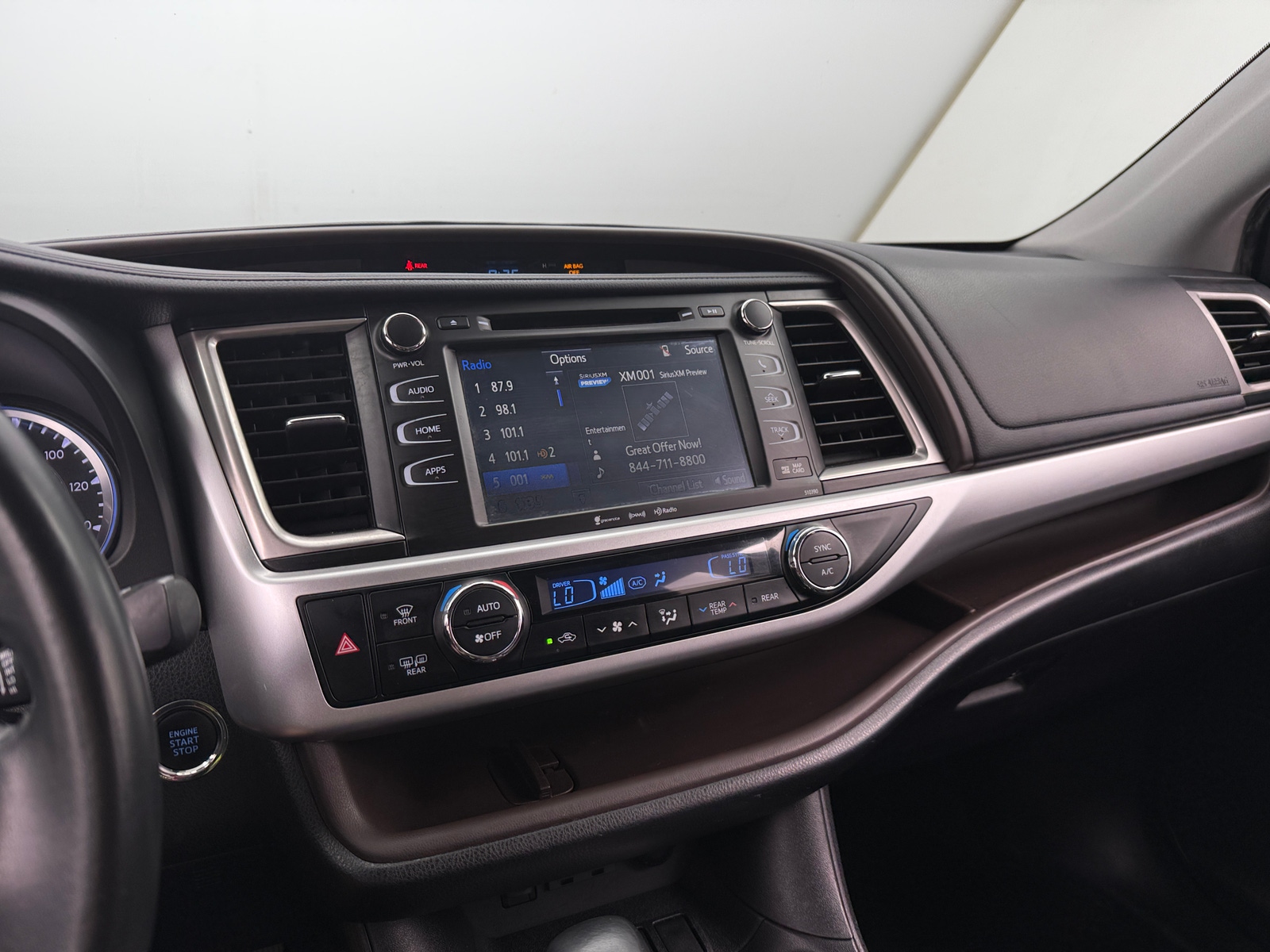 Thumbnail: 2019 Toyota Highlander - 3