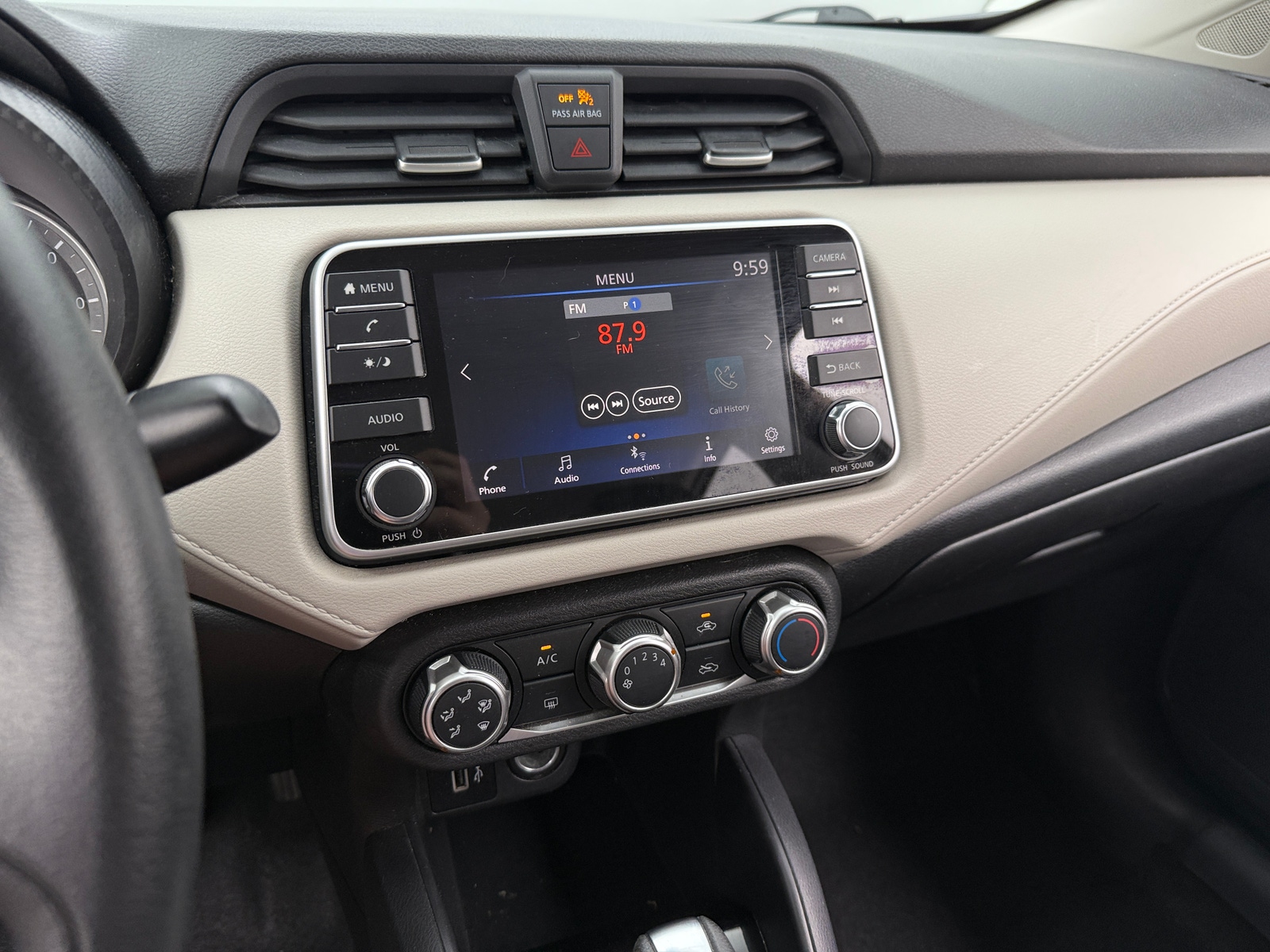 Thumbnail: 2021 Nissan Versa - 4