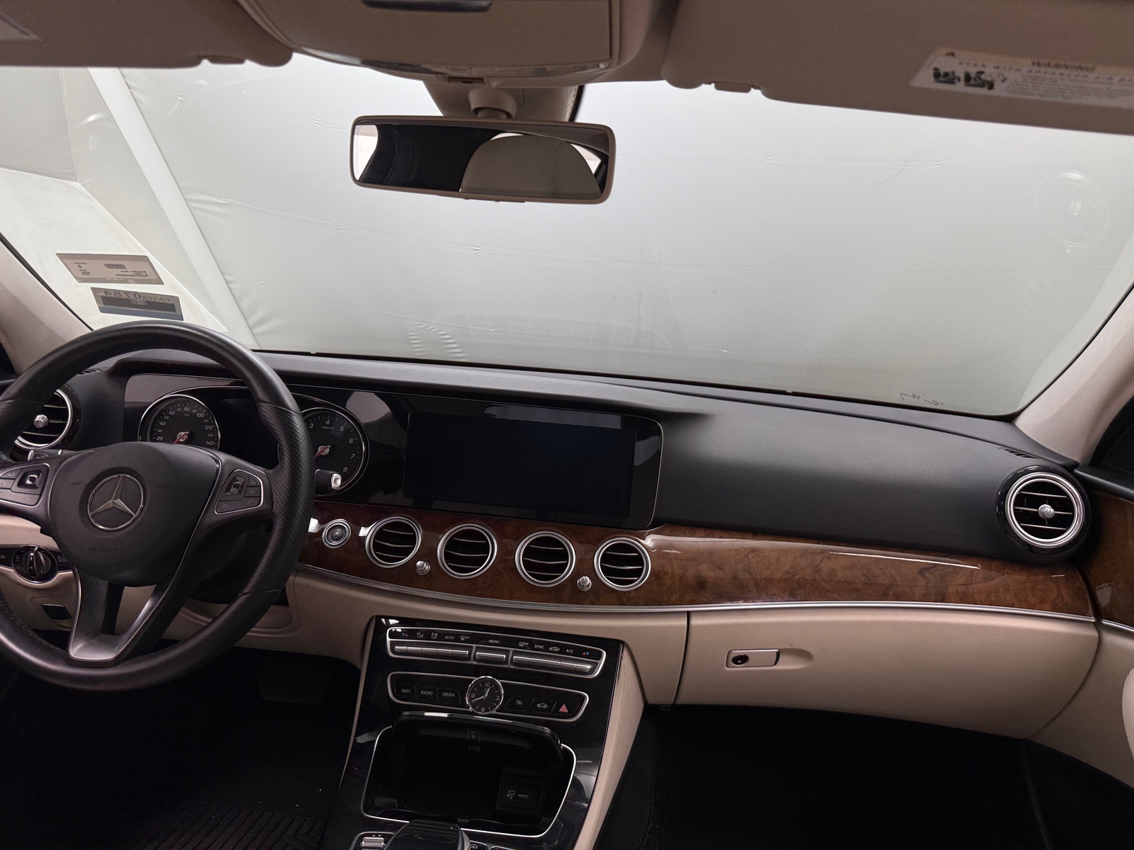 Thumbnail: 2018 Mercedes-Benz E-Class - 2
