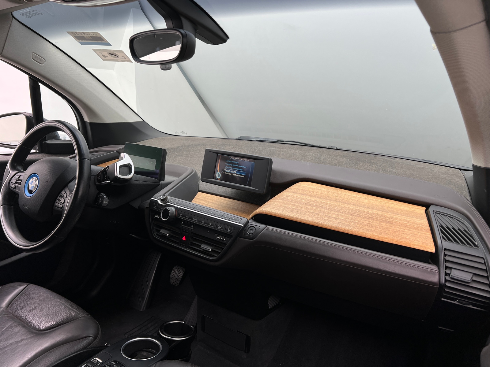 Thumbnail: 2016 BMW i3 - 2