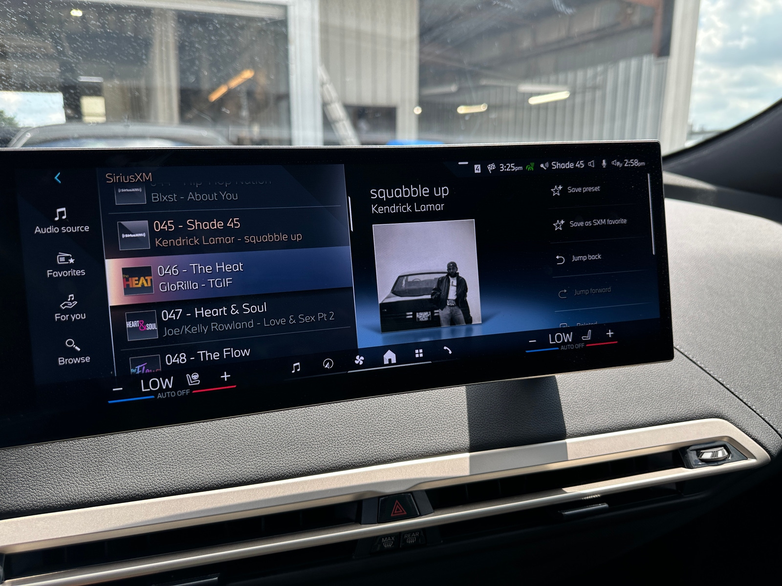 Thumbnail: 2025 BMW iX - 3