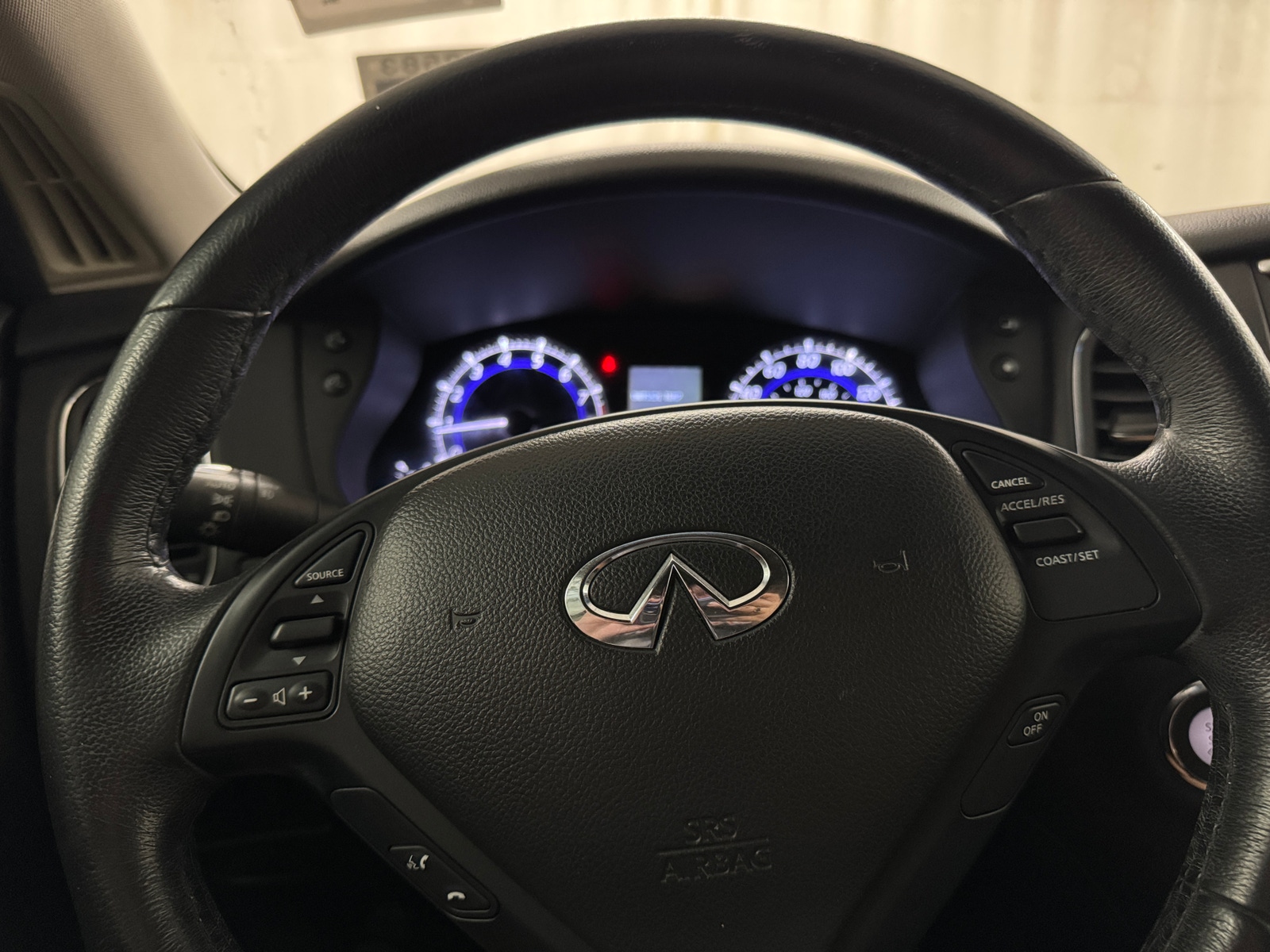 Thumbnail: 2016 INFINITI QX50 - 4