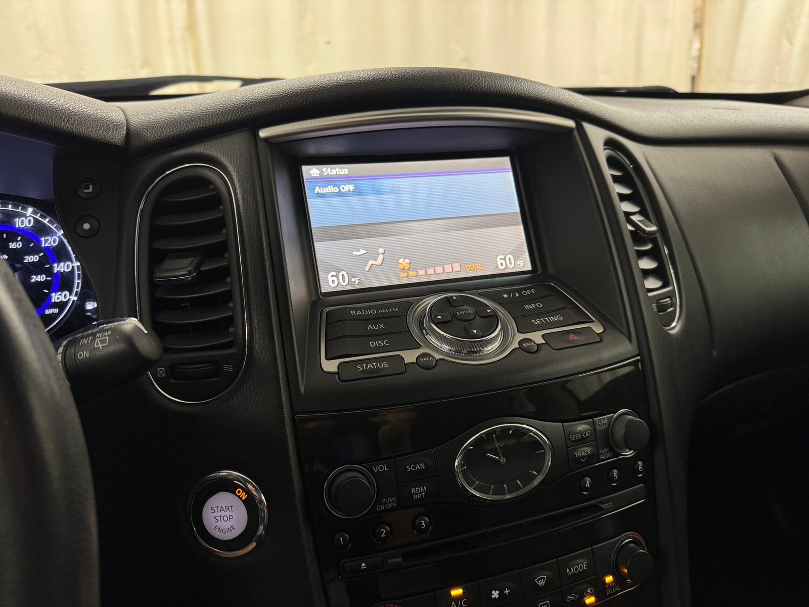 Thumbnail: 2016 INFINITI QX50 - 3