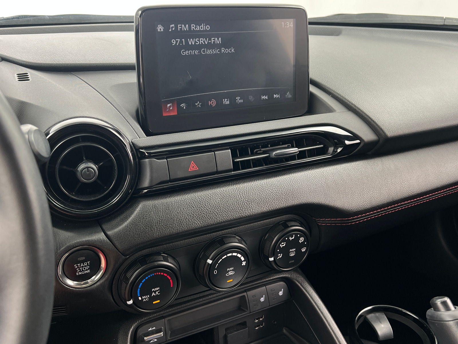 Thumbnail: 2019 Mazda MX-5 Miata - 3