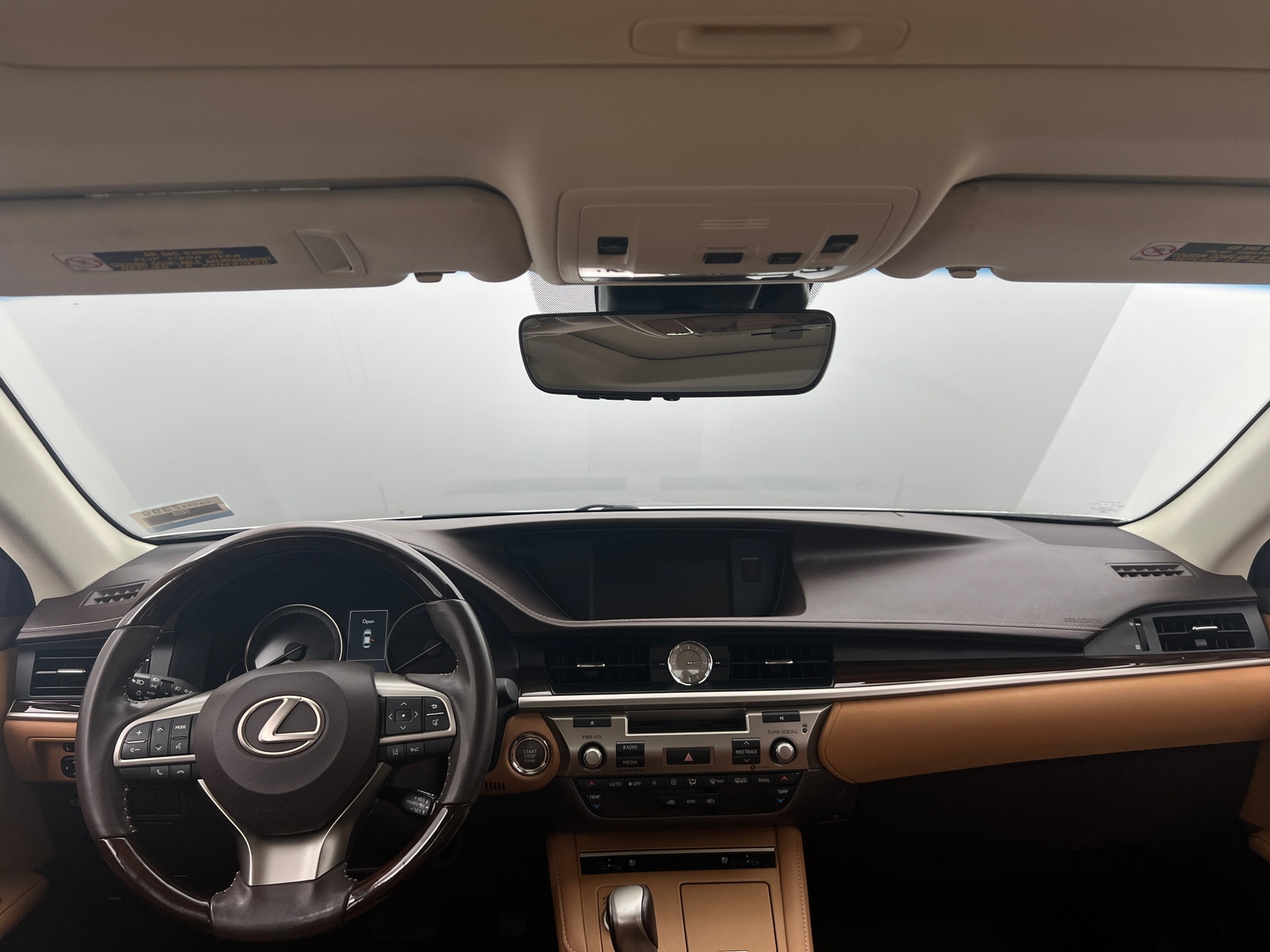 Thumbnail: 2018 Lexus ES - 2