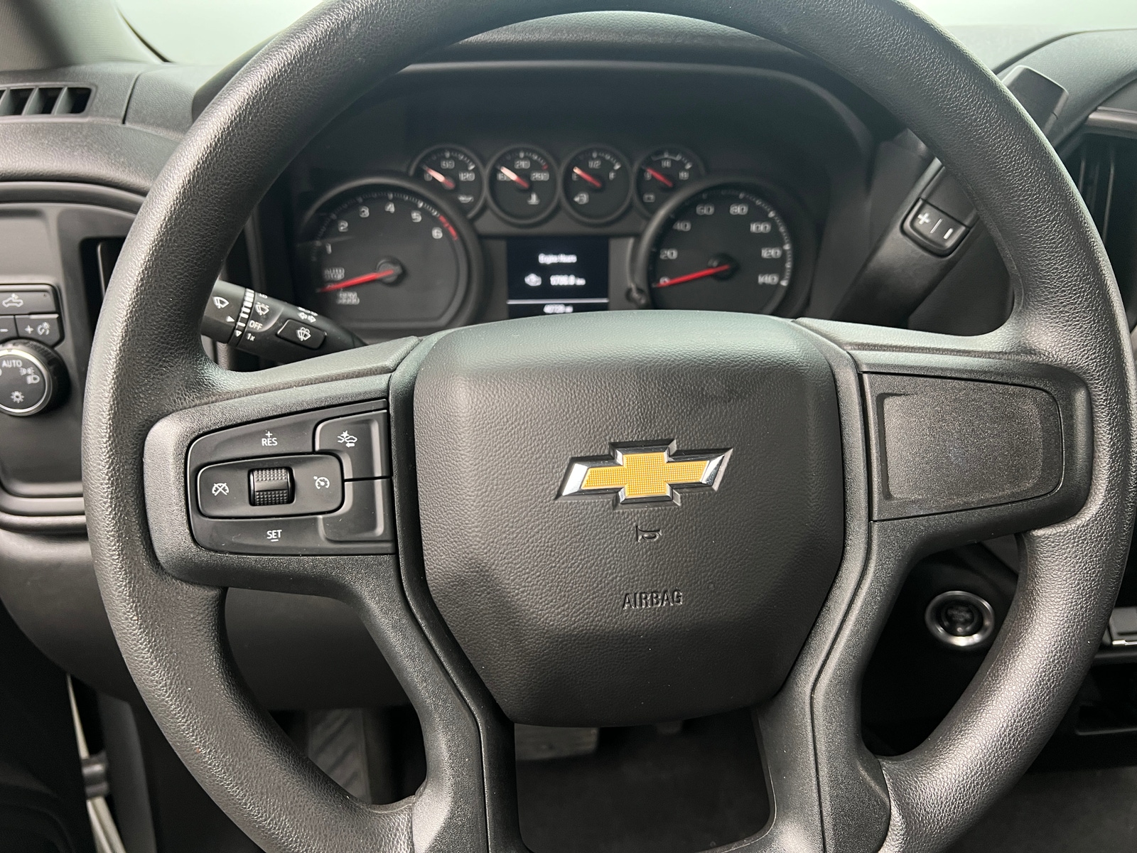 Thumbnail: 2022 Chevrolet Silverado 1500 - 5