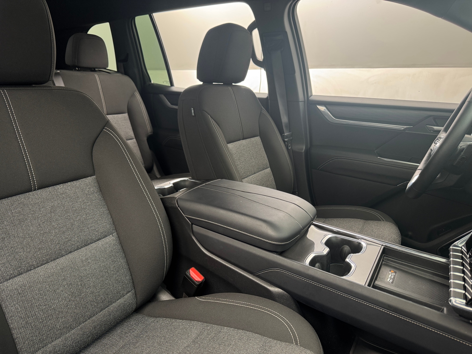 Thumbnail: 2025 GMC Acadia - 2