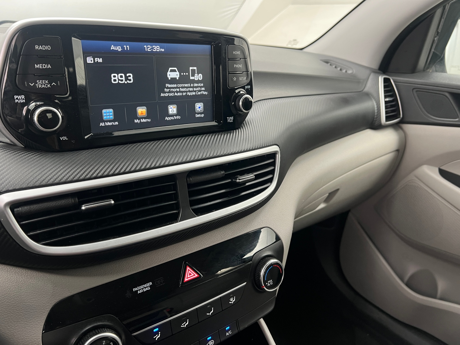 Thumbnail: 2019 Hyundai Tucson - 4