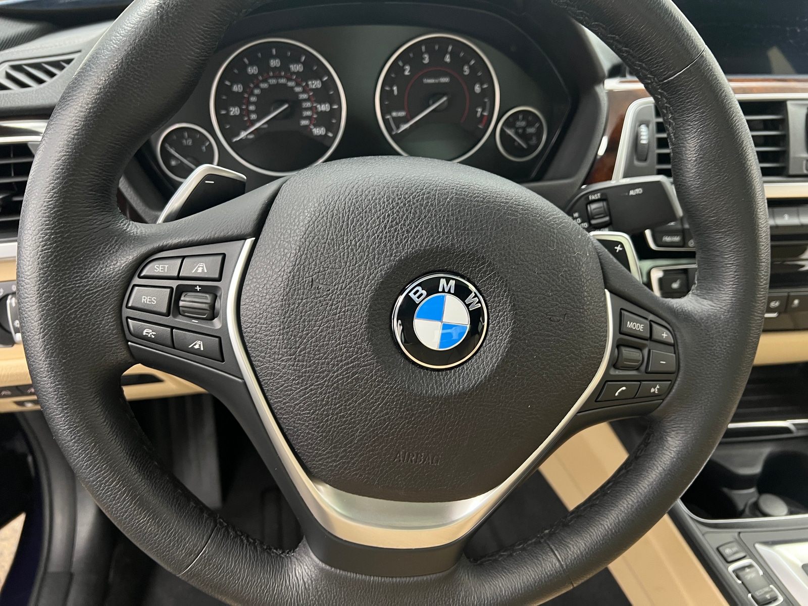 Thumbnail: 2018 BMW 3 Series - 4