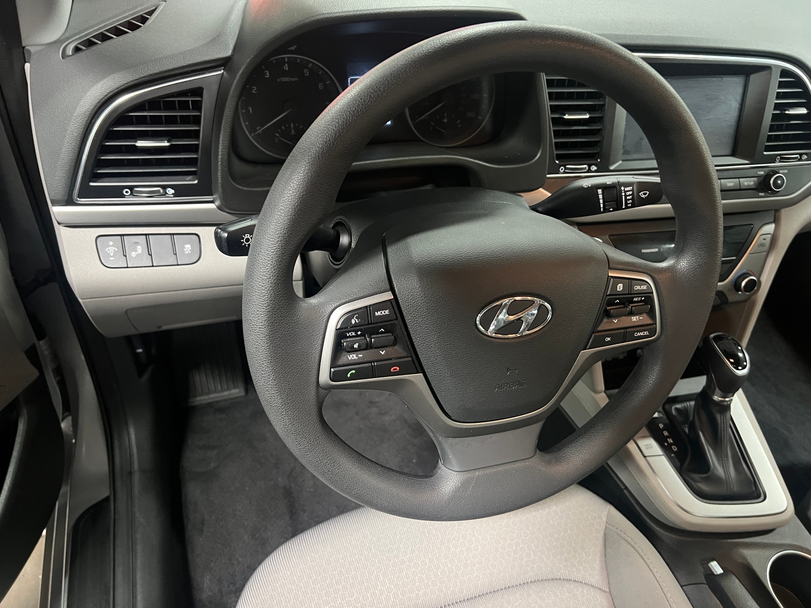 Thumbnail: 2018 Hyundai Elantra - 5