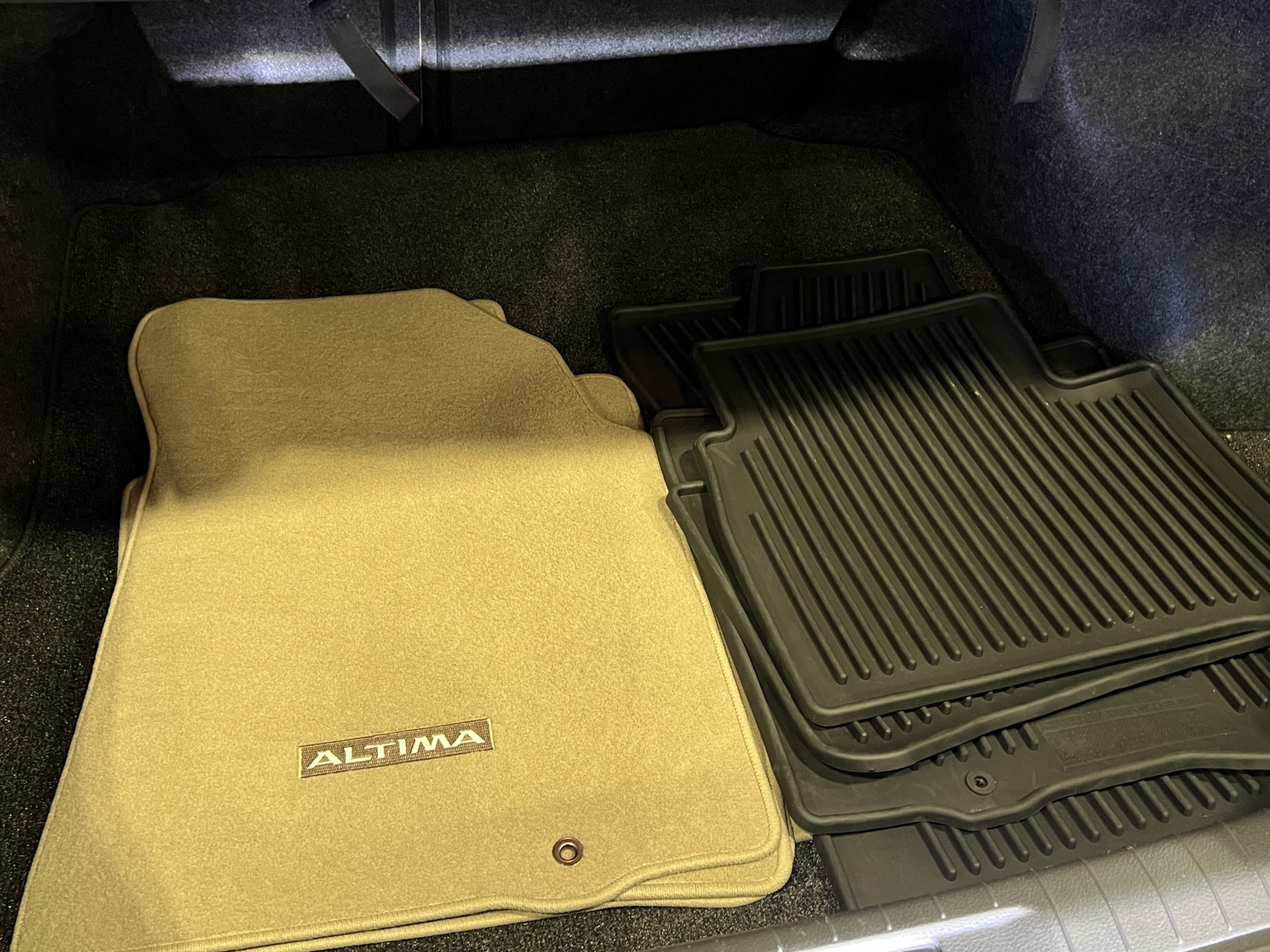 Thumbnail: 2014 Nissan Altima - 6