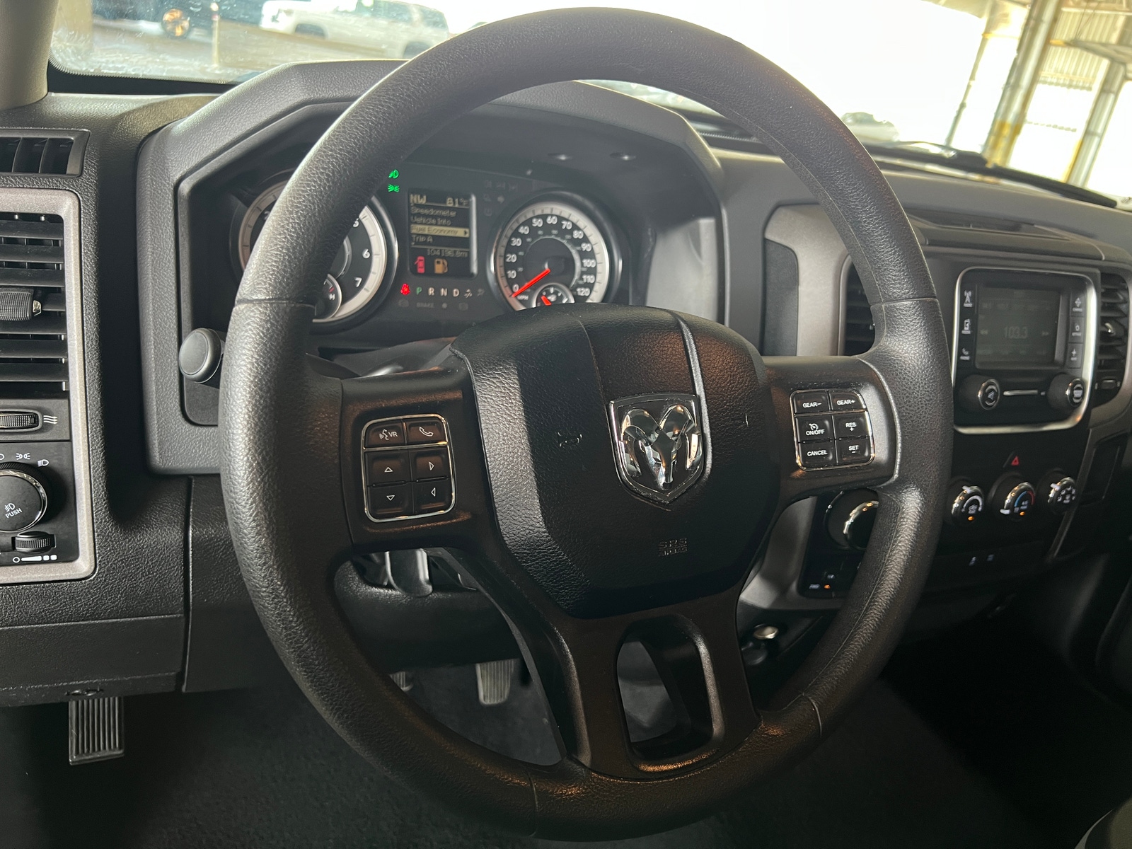 Thumbnail: 2019 RAM 1500 Classic - 5