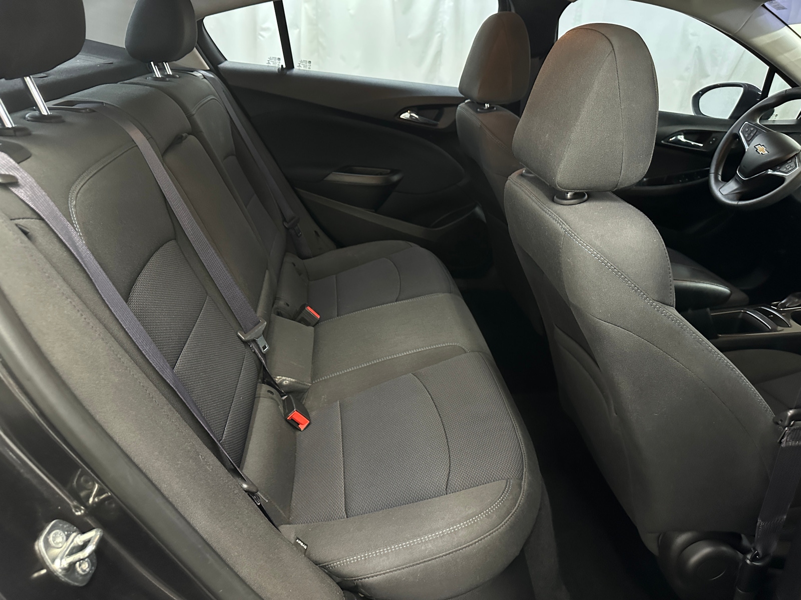 Thumbnail: 2017 Chevrolet Cruze - 6